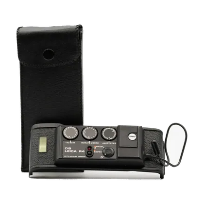 Dos Leica R4