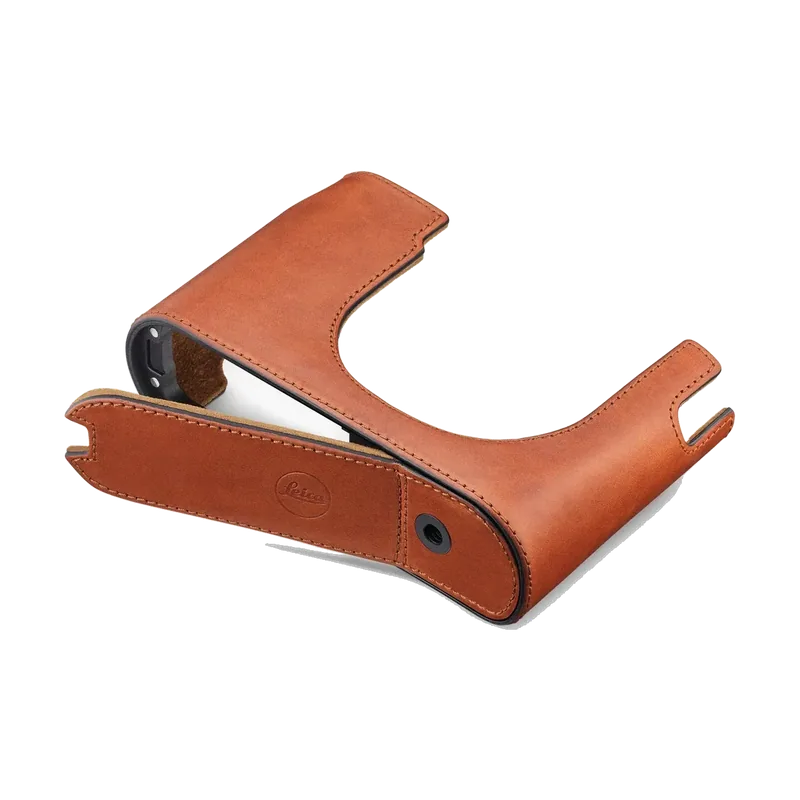 Halbetui aus Cognac-Leder für Leica Q3
