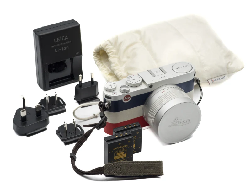 Leica X Moncler (Typ 113) sn°4897788 + 2 batteries + chargeur avec 4 adaptations + dragon